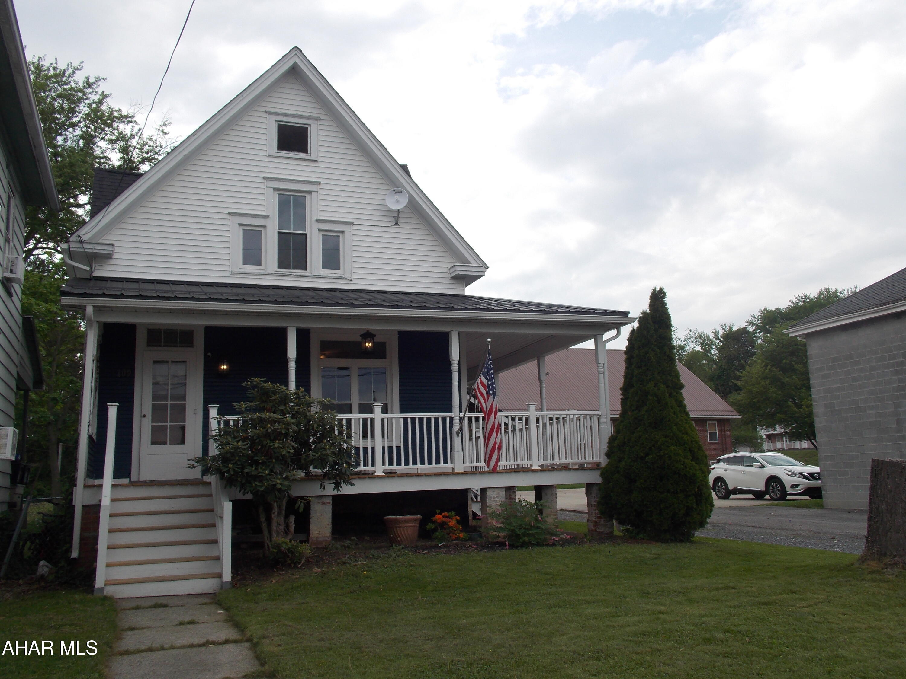 Juniata - Residential