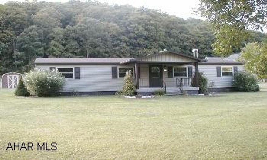 LANE IS MAINTAINED BY NEIGHBORS AND OWNER. PRIVATE 2 ACRE LEVEL LOT OFF PUZZLETOWN RD. TOTALLY UPDATED DBL WIDE ON A FOUNDATION. NEW ROOF, WINDOWS, INSULATION, SIDING, CA, ABOVE GR. POOL W/ HEATER, FRUIT TREES, OUTDOOR FIREPLACE. WOW!