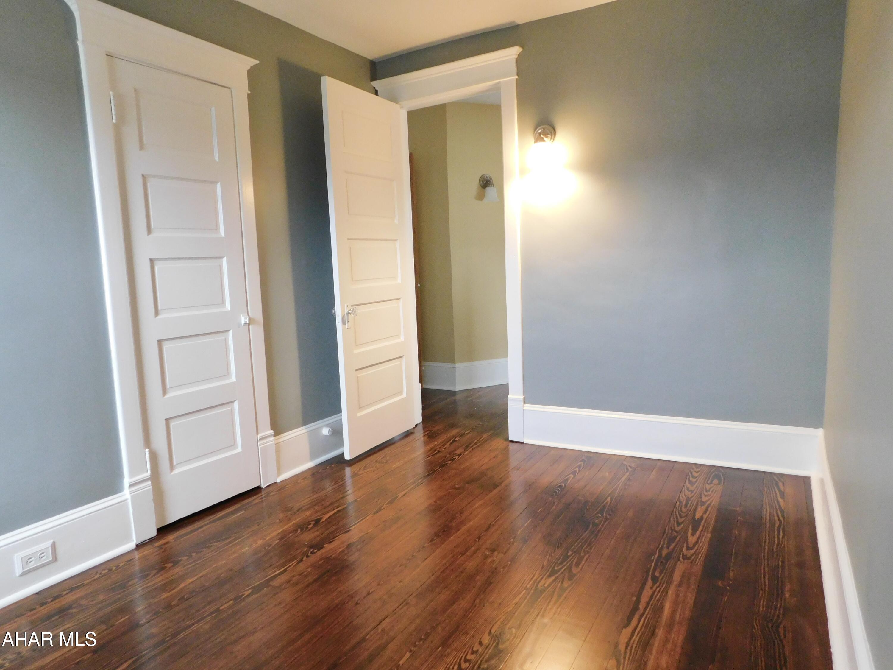 Juniata - Residential