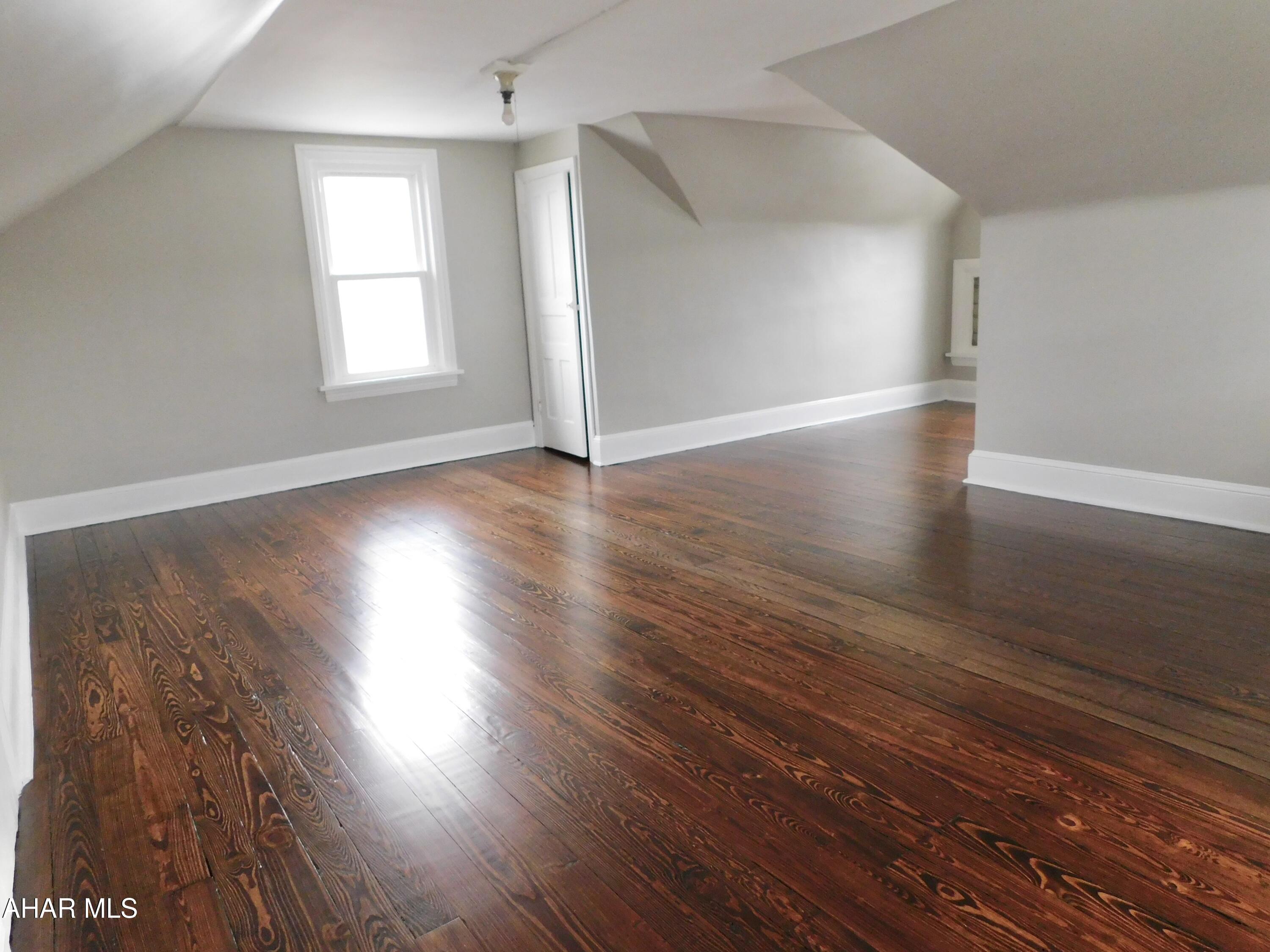 Juniata - Residential