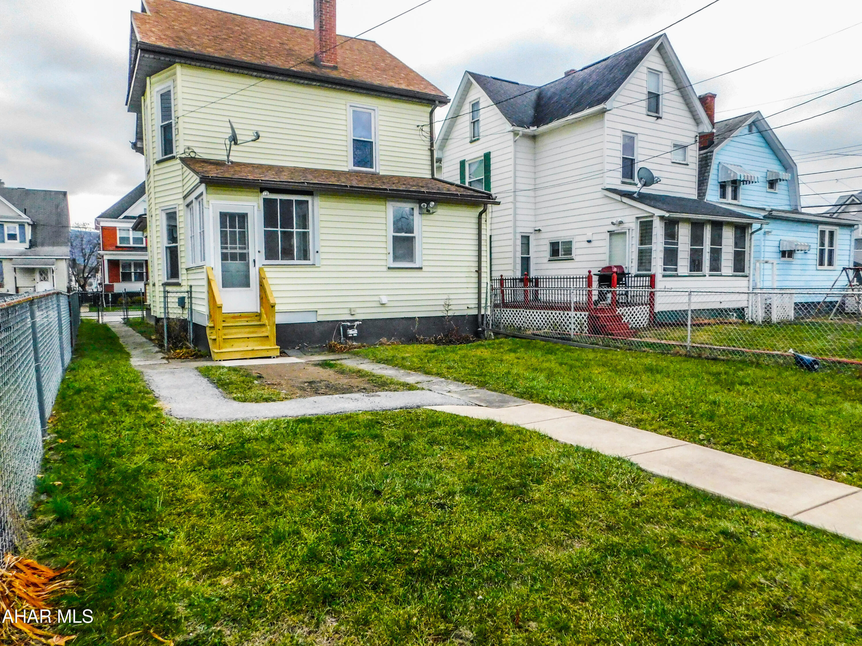 Juniata - Residential