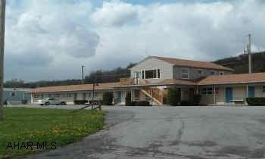 7, 1 and 2 Bedroom Units plus a 3 bedroom mobile home.  Owner pays water, sewer and heat.