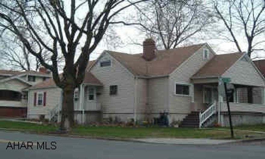 Lovely Spacious 1.5 Story - extremely nice condition - Won't Last, better hurry! Very nice home, renovated between 2000-2001 - great neighborhood / 2 Br. on Main Floor, attic bdrms. Great for Teens.