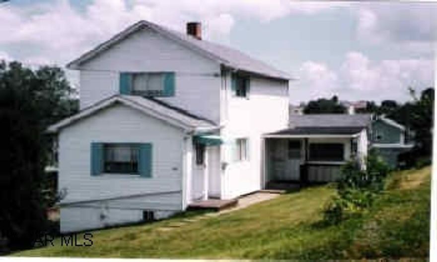 nice 2 story w/ newer roof. (3YRS OLD) remodeled bath & kitchen nice 2 story w/ newer roof. (3YRS OLD) remodeled bath & kitchen