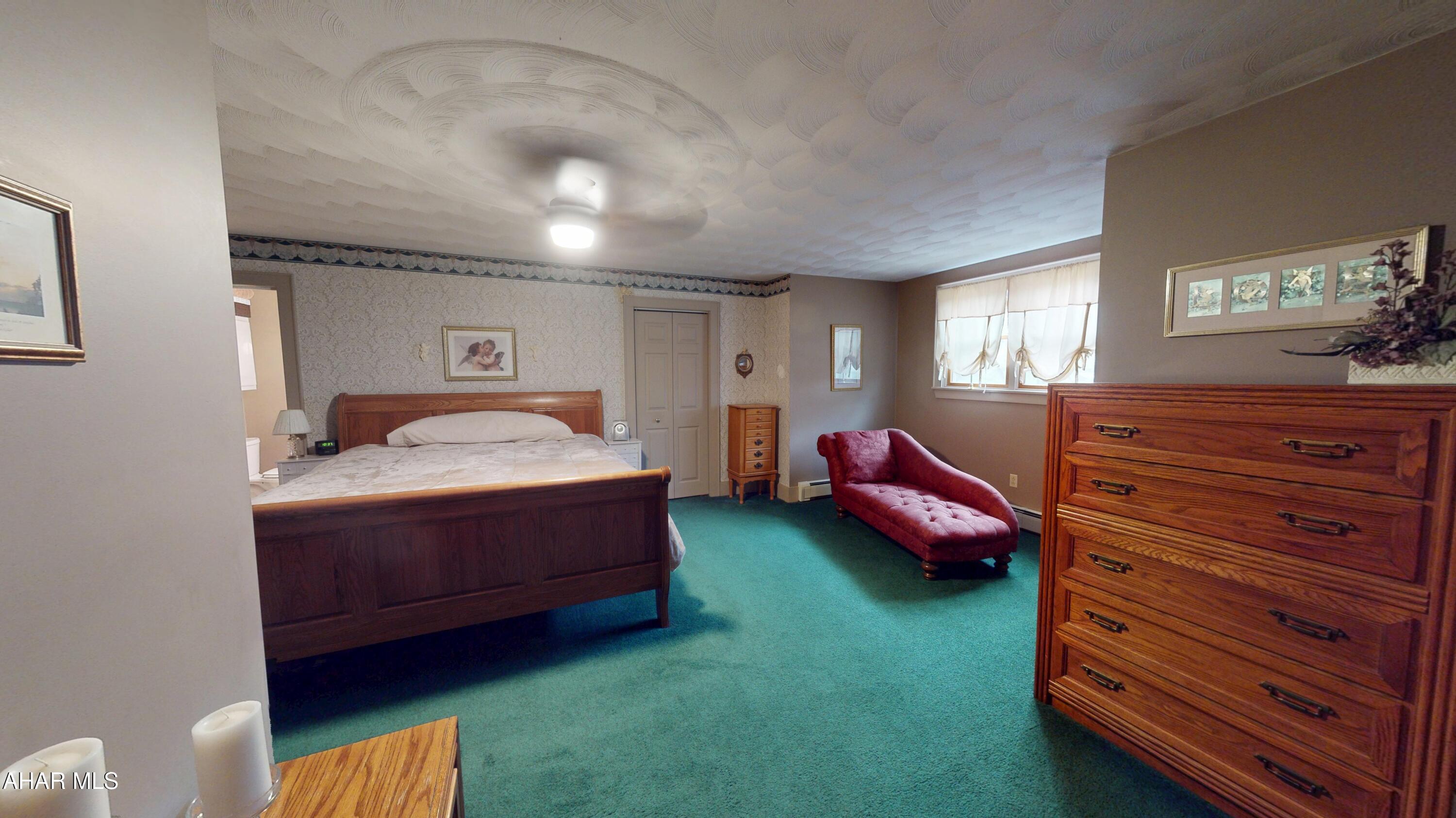 Foot of Ten - Residential