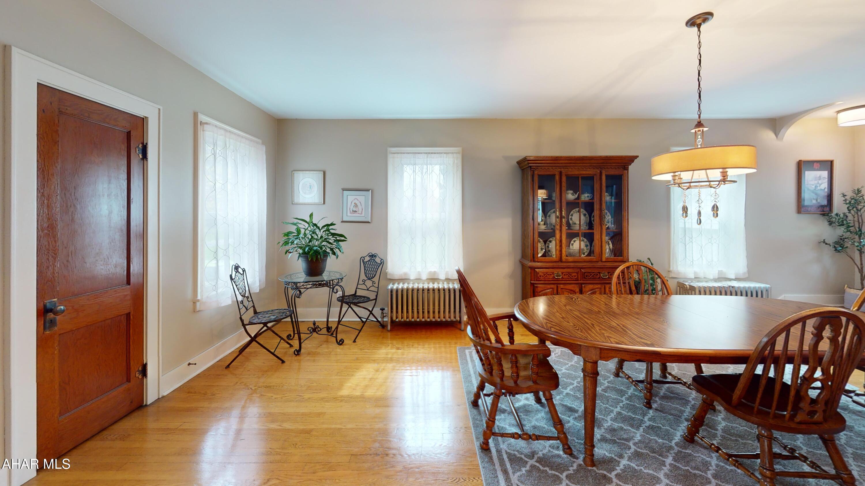 Foot of Ten - Residential