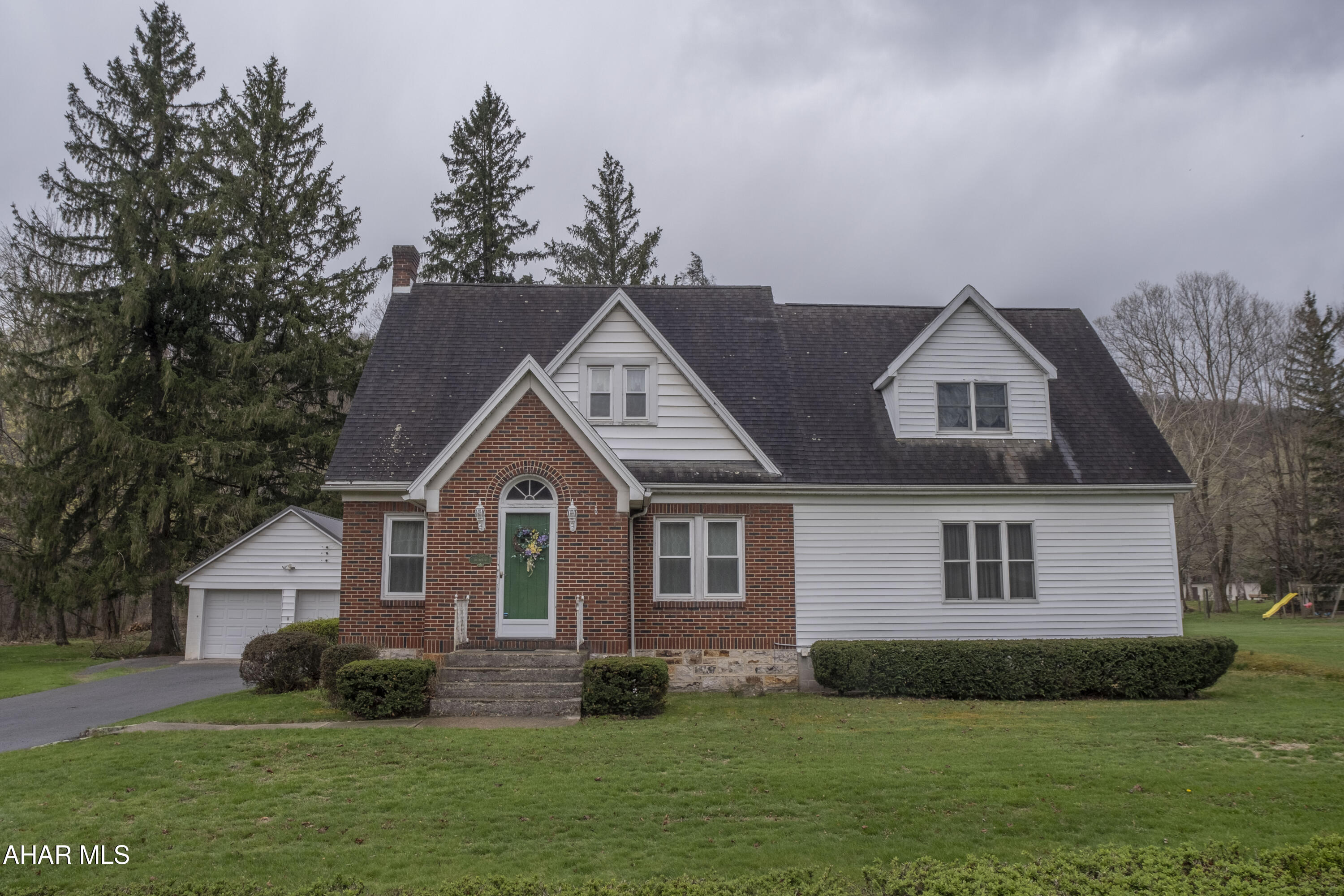 Foot of Ten - Residential