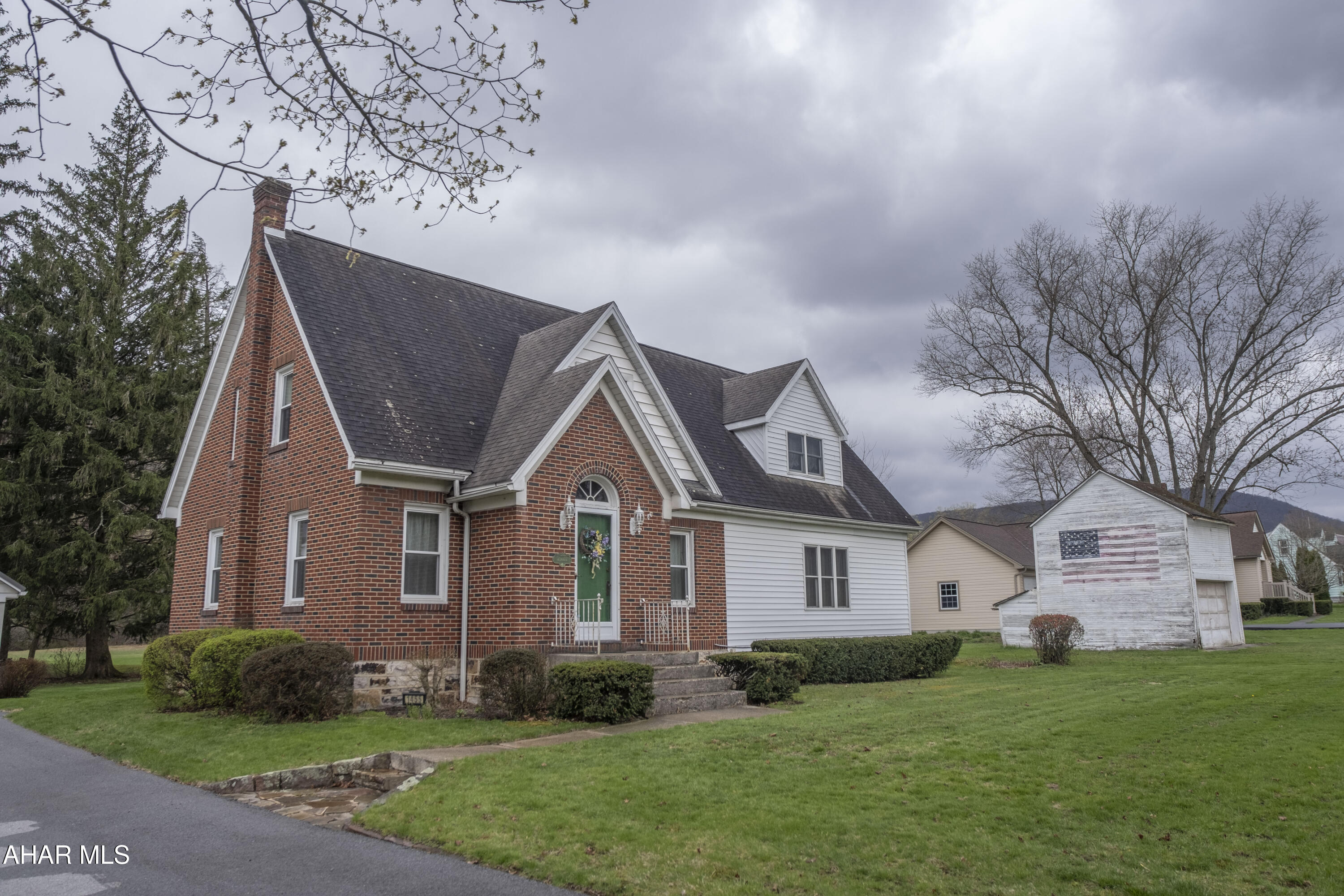 Foot of Ten - Residential