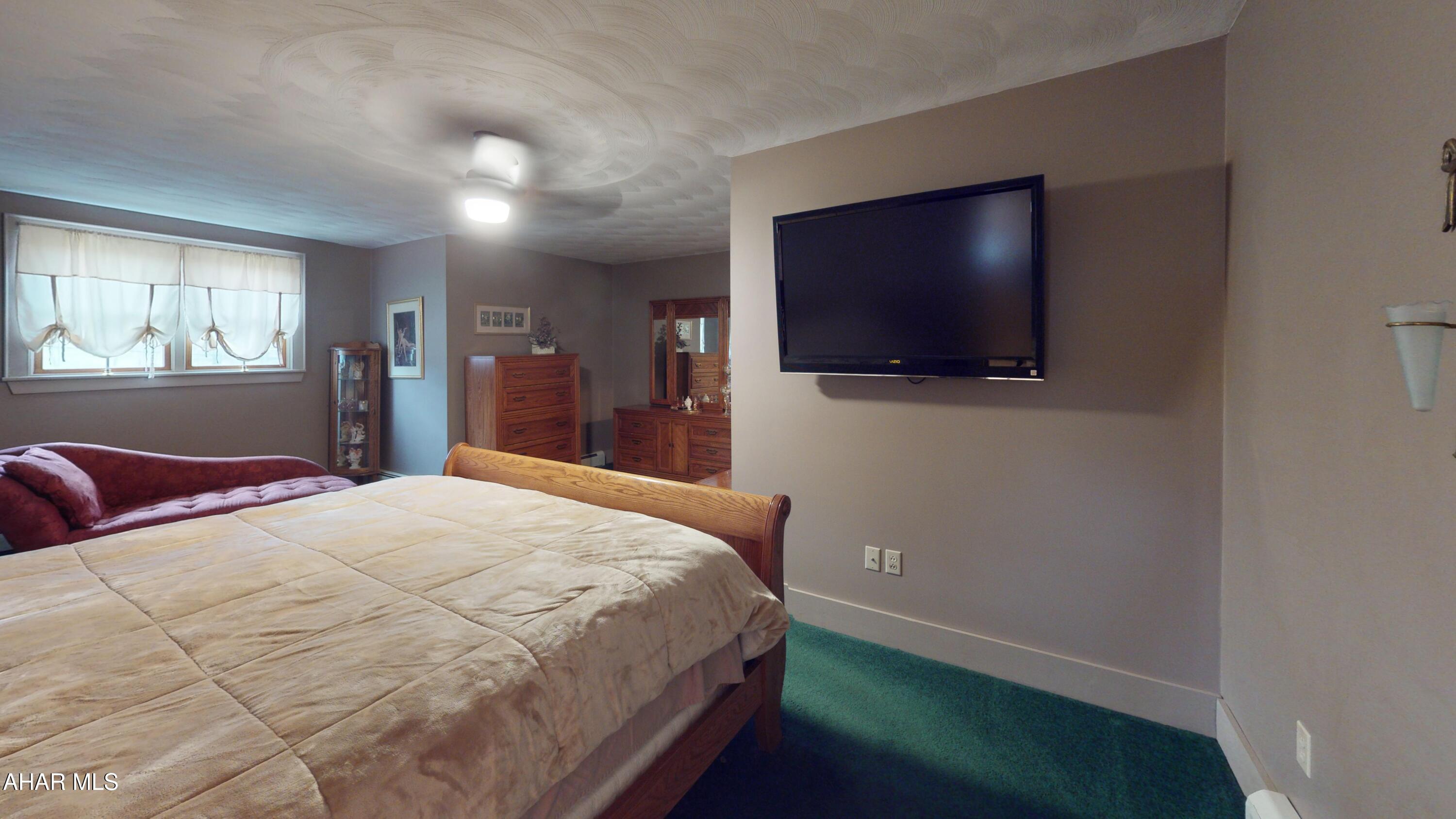 Foot of Ten - Residential