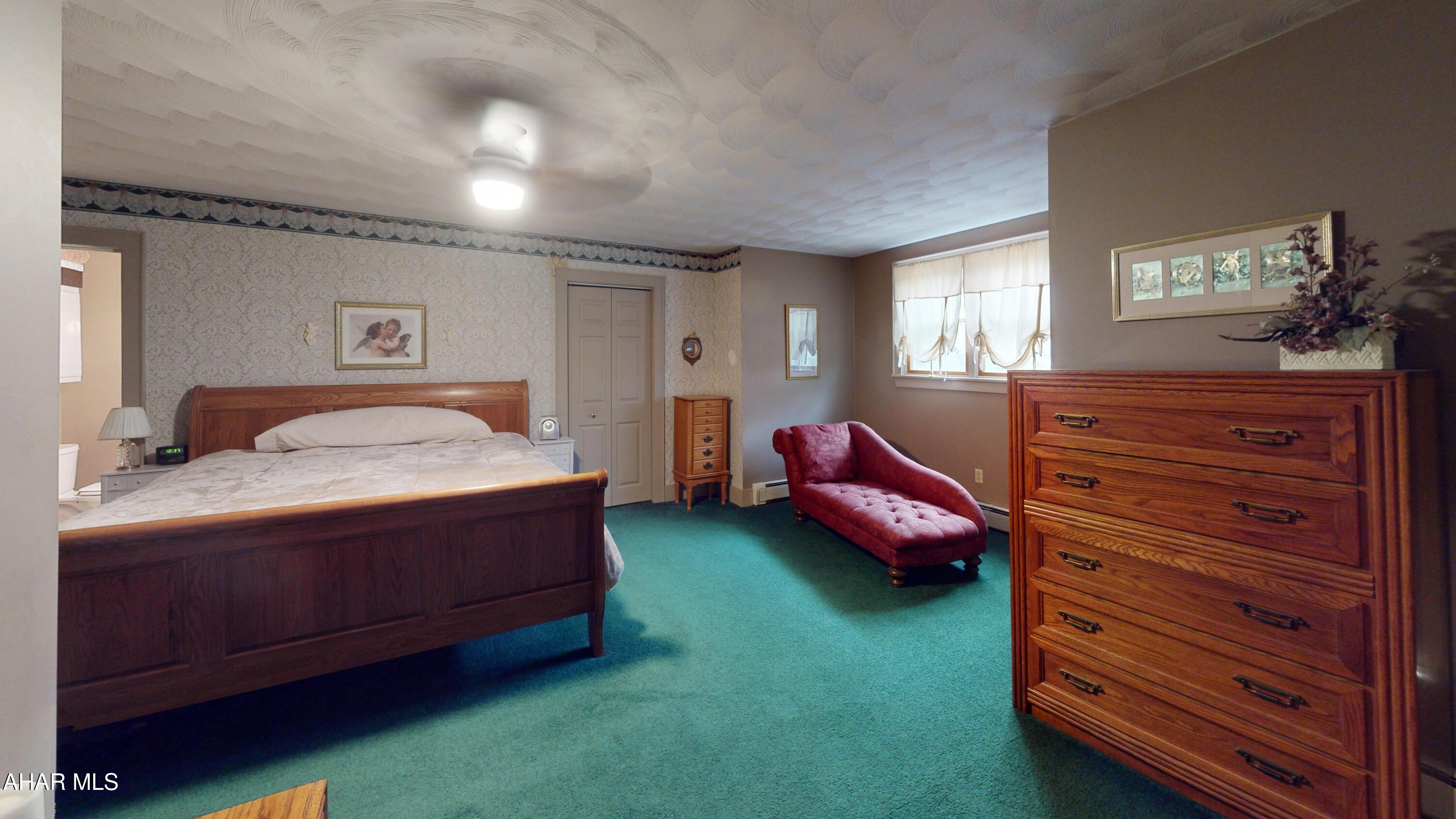 Foot of Ten - Residential