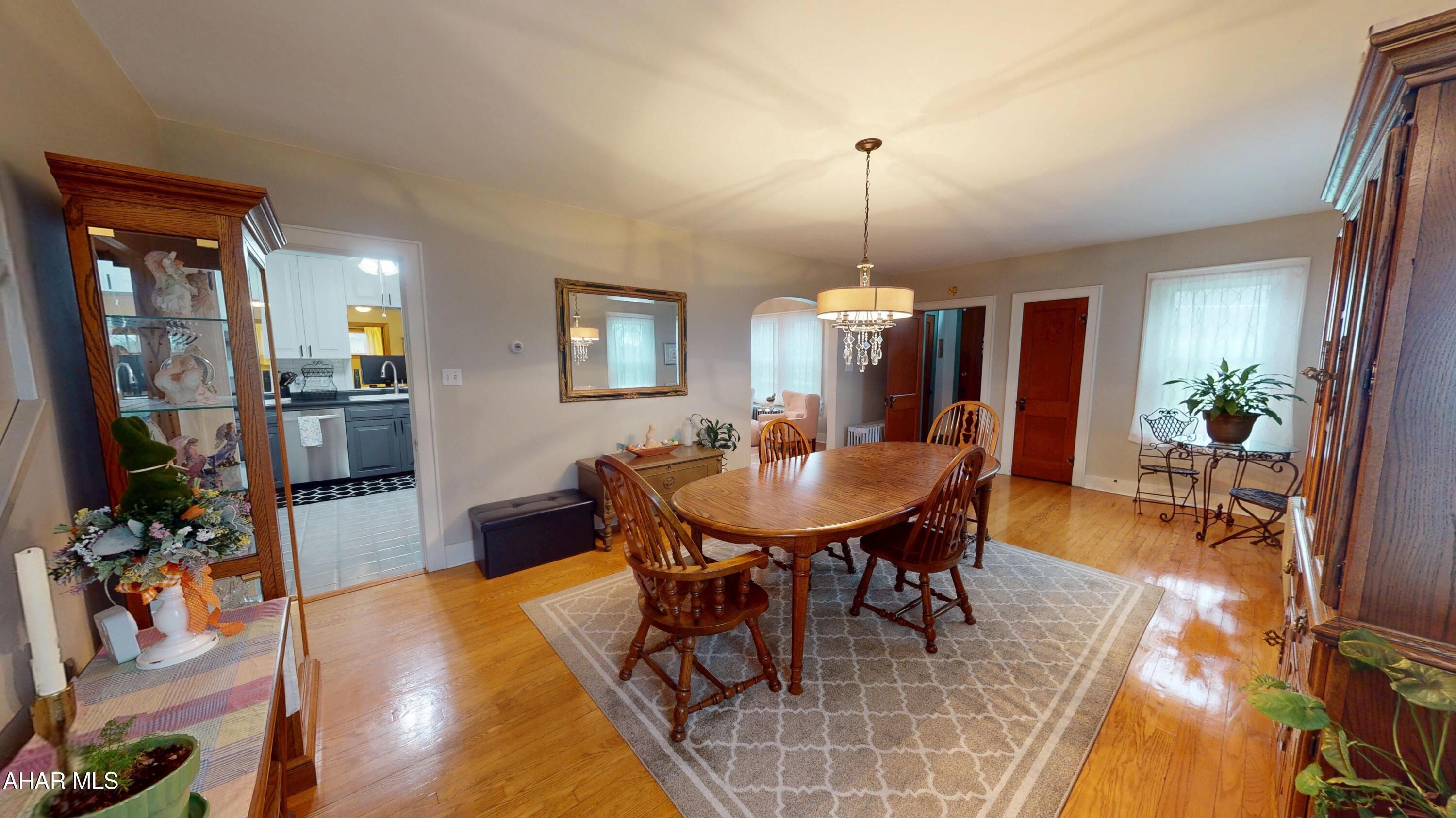 Foot of Ten - Residential