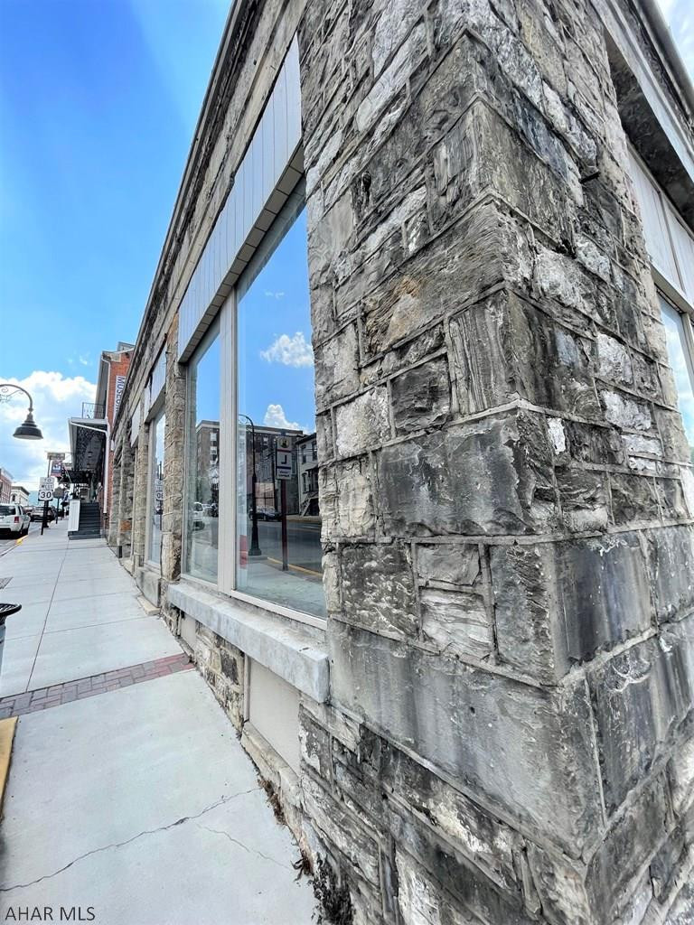 Unknown - Commercial Sale