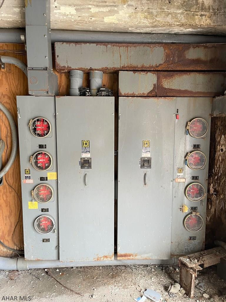 Unknown - Commercial Sale