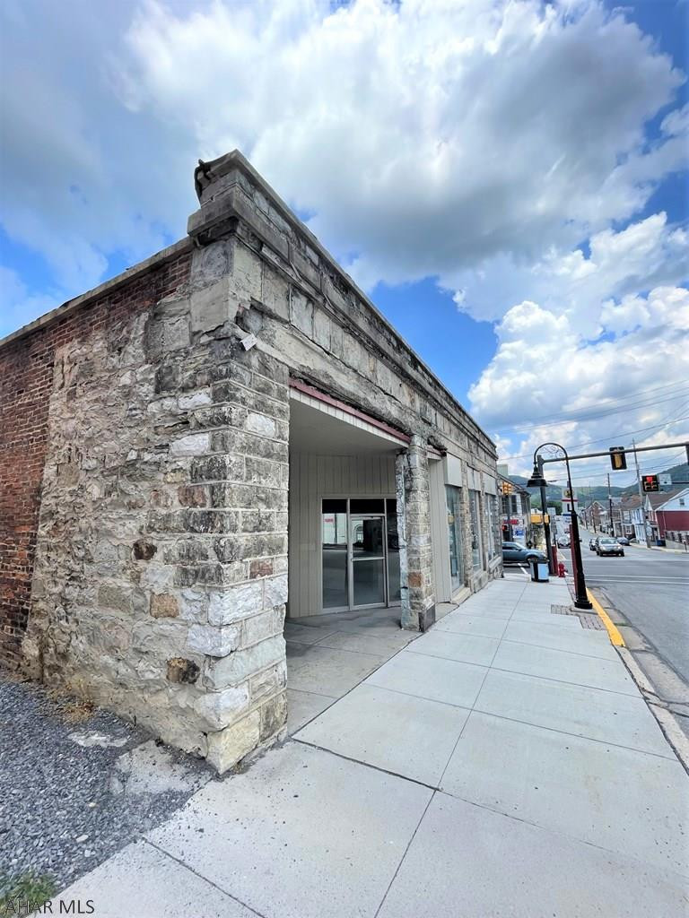 Unknown - Commercial Sale