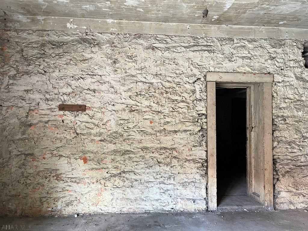 Unknown - Commercial Sale