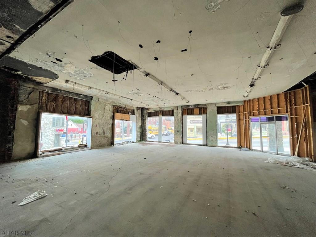 Unknown - Commercial Sale