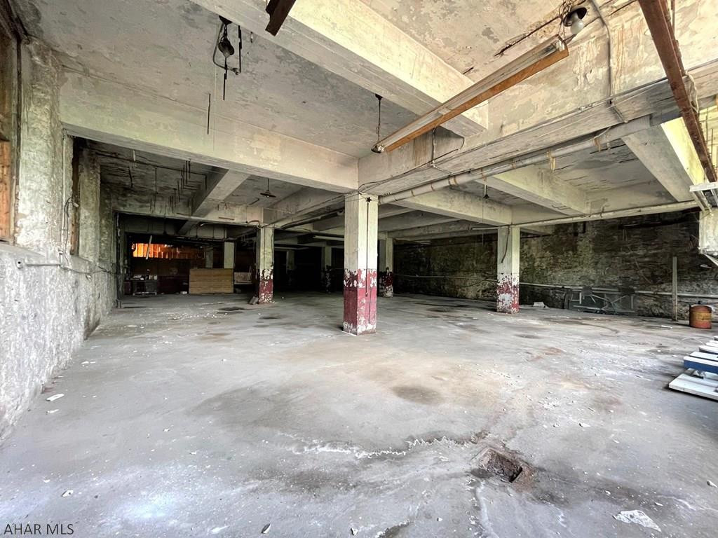 Unknown - Commercial Sale