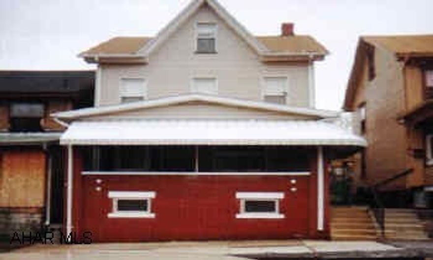 2 story house with finished attic for possible 4th bedroom.  Great starter home.  Lots of character! 2 story house with finished attic for possible 4th bedroom.  Great starter home.  Lots of character!