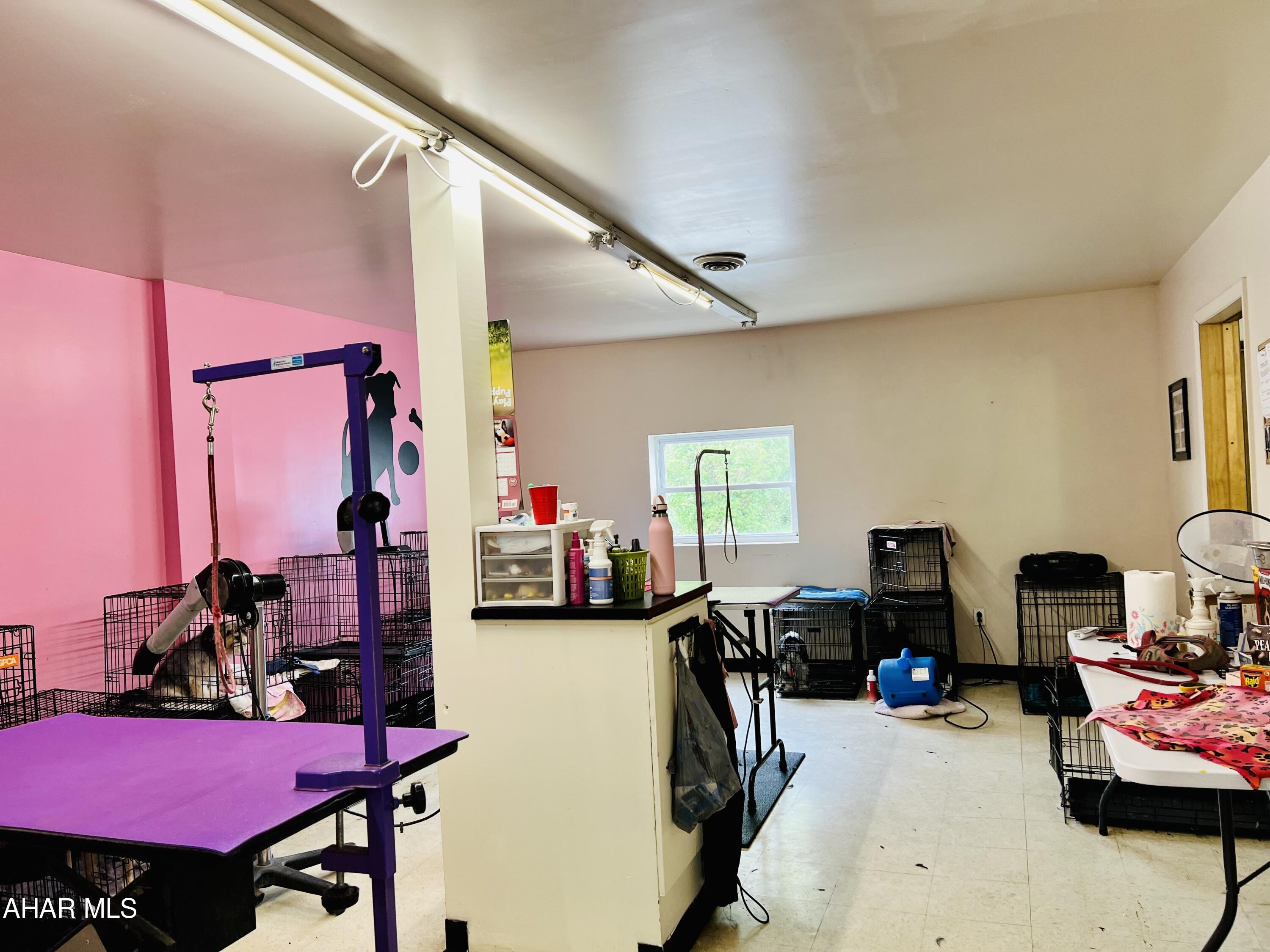 Juniata - Commercial Sale