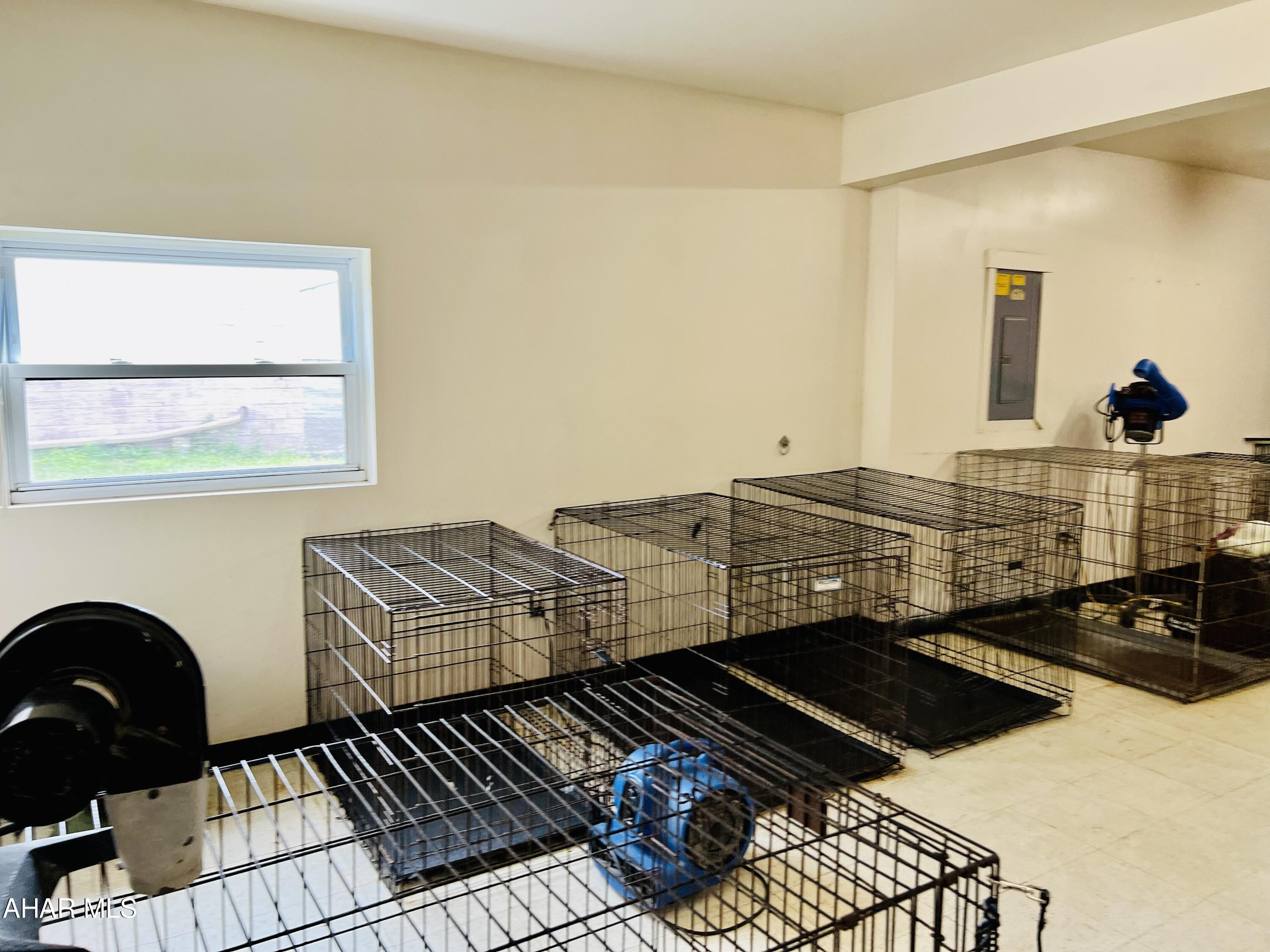 Juniata - Commercial Sale