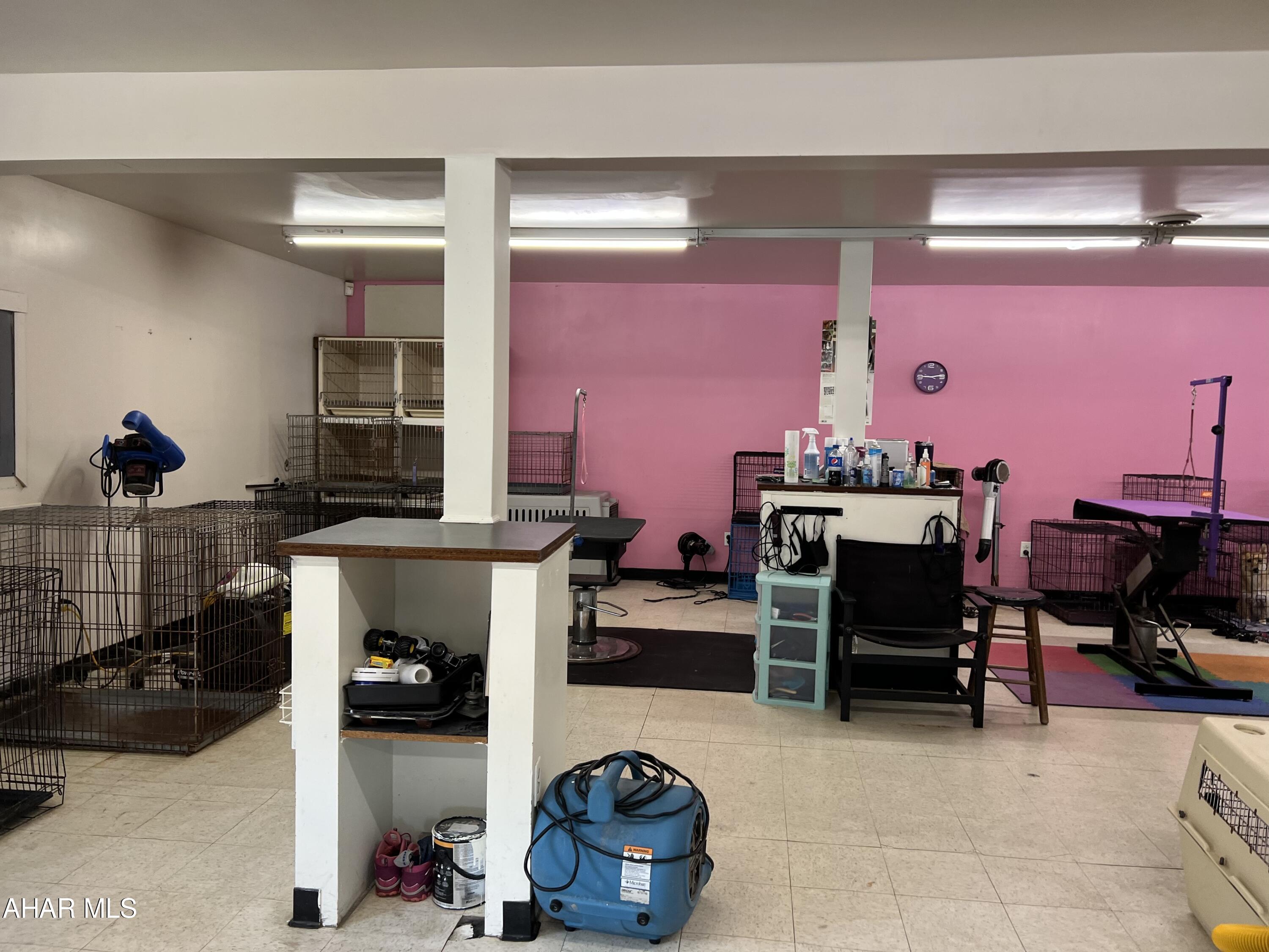 Juniata - Commercial Sale