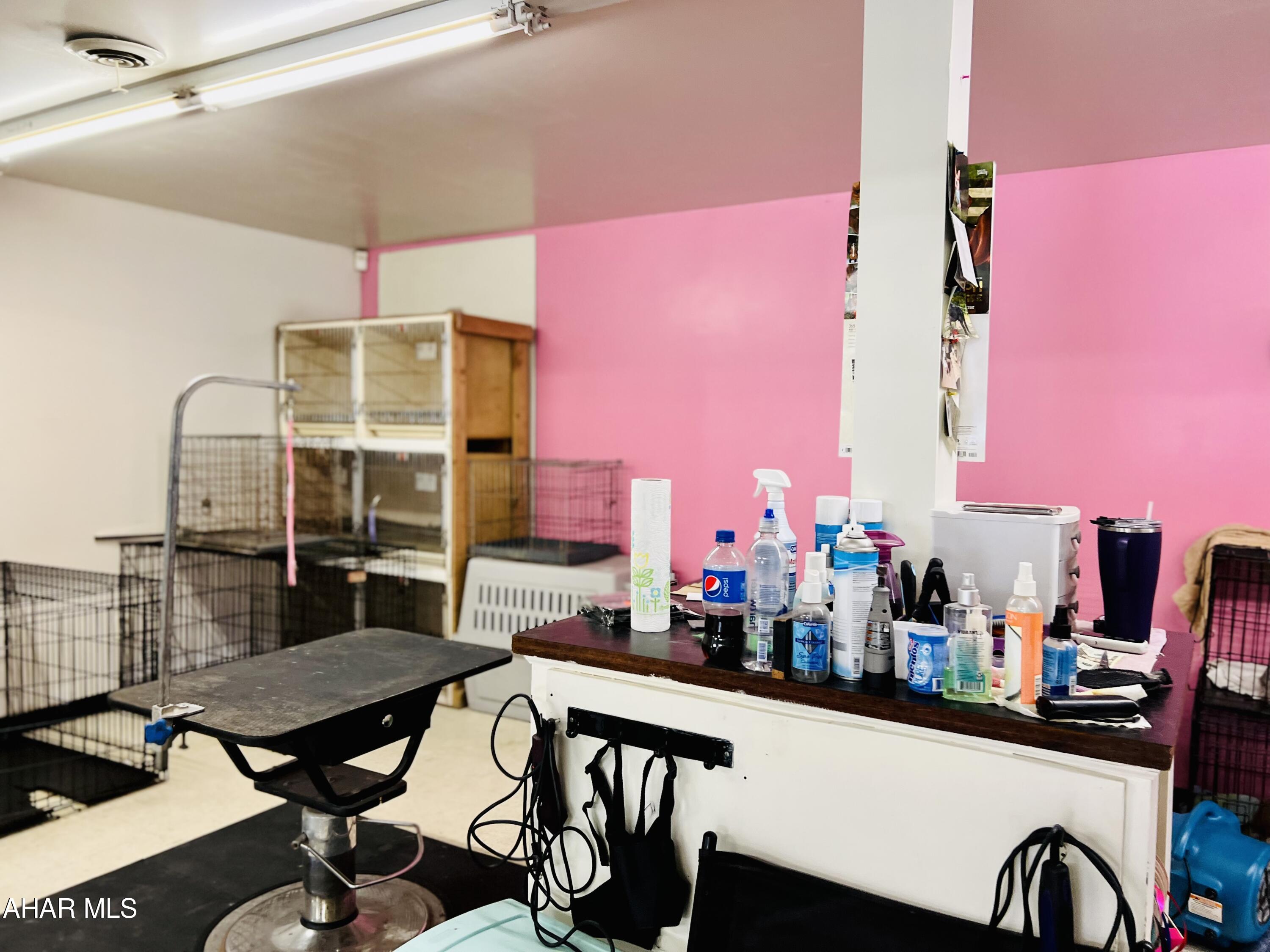 Juniata - Commercial Sale