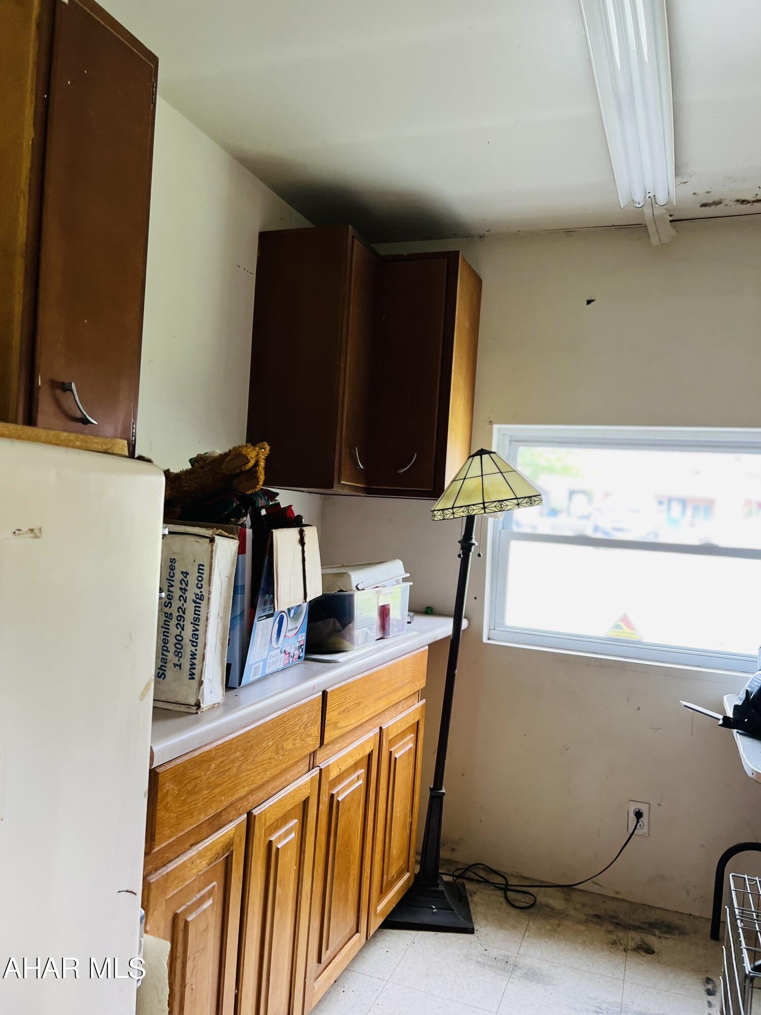 Juniata - Commercial Sale