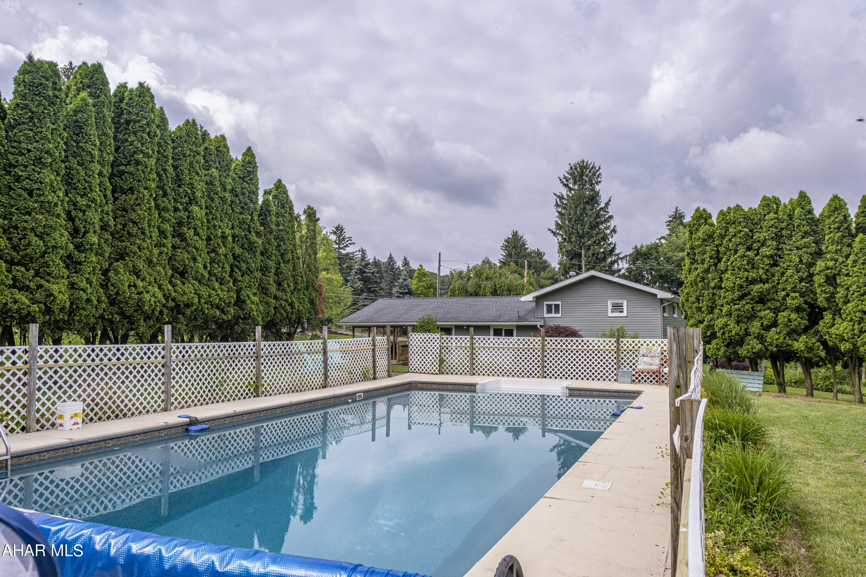 Sinking Valley - Residential