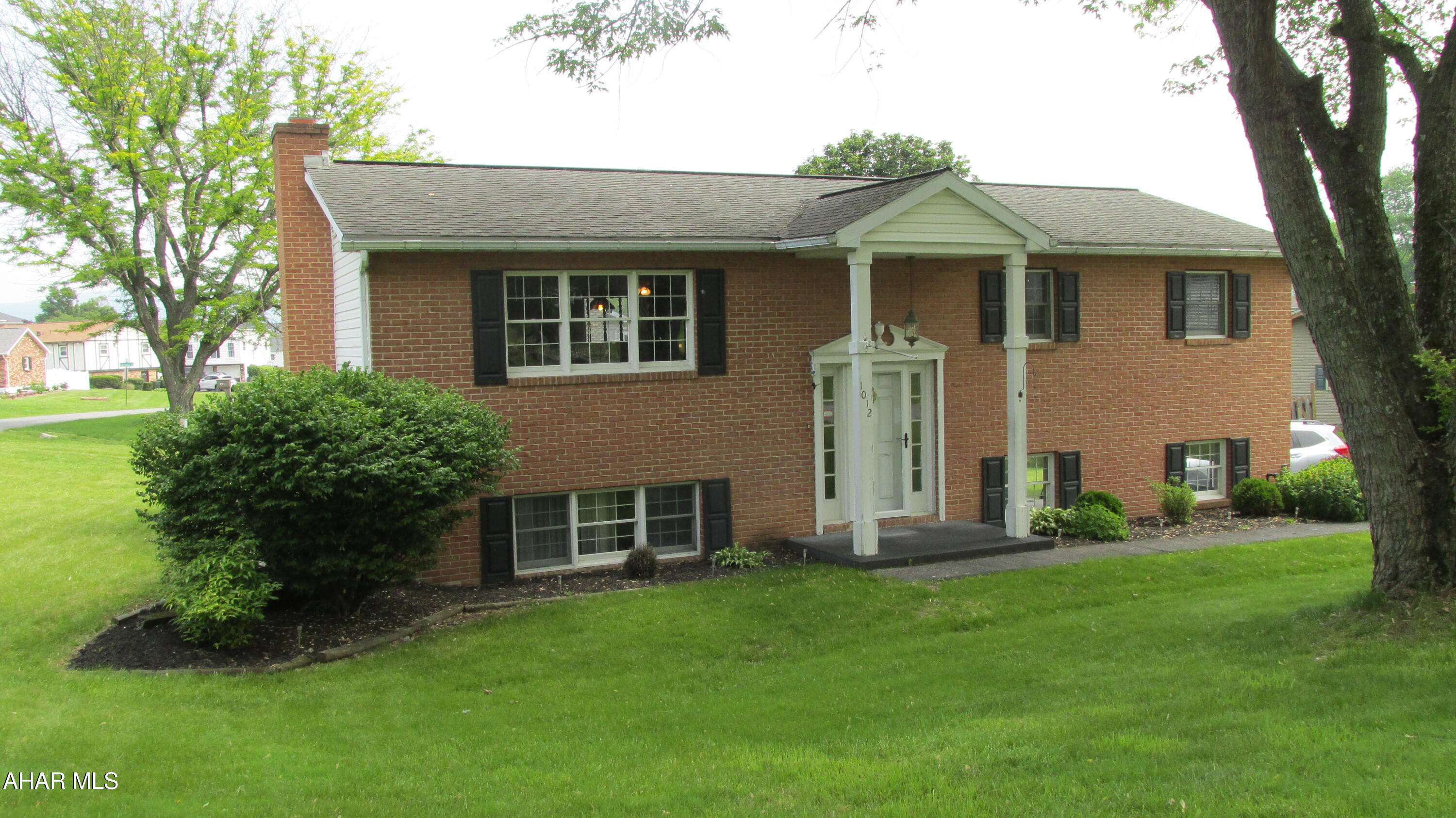 Holliday Heights - Residential