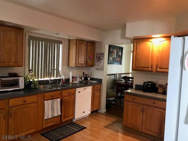 Hawthorne Manor - Residential