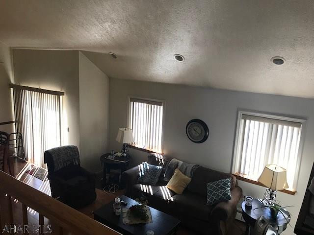 Hawthorne Manor - Residential