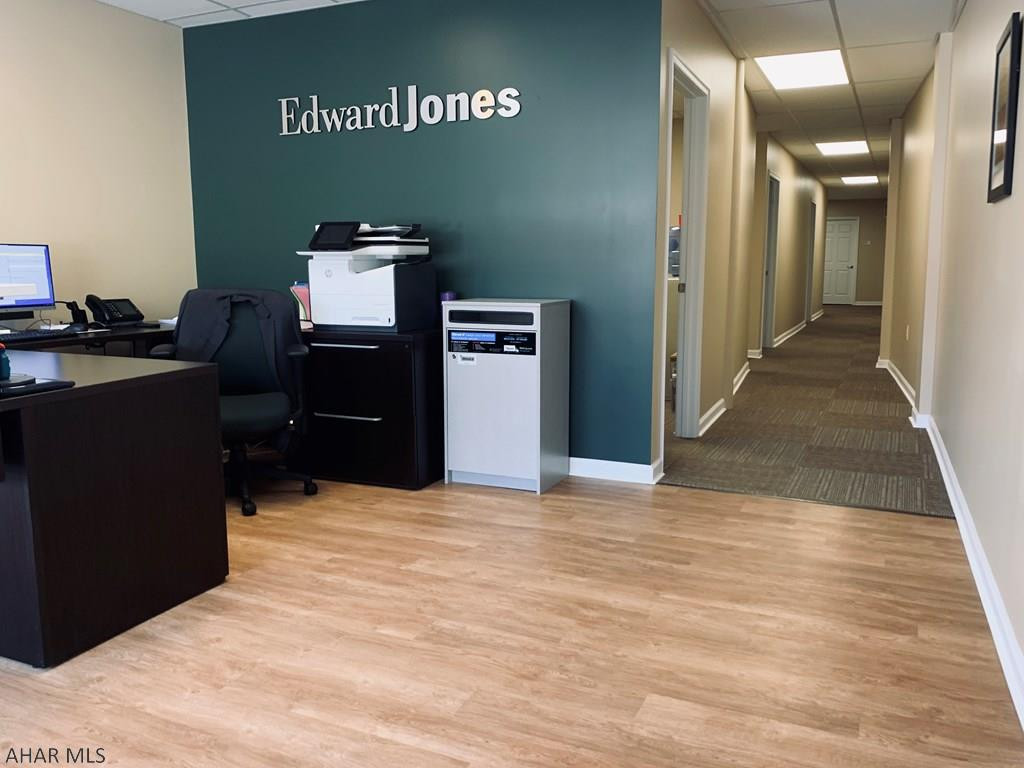 Unknown - Commercial Sale