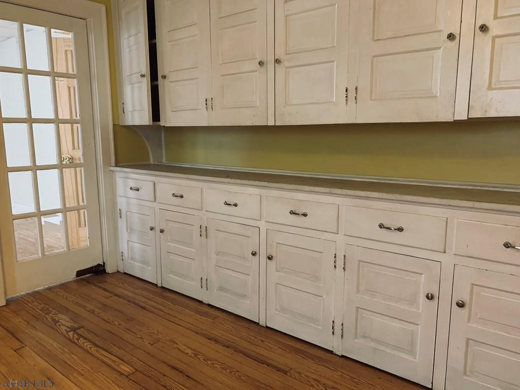 Unknown - Commercial Sale