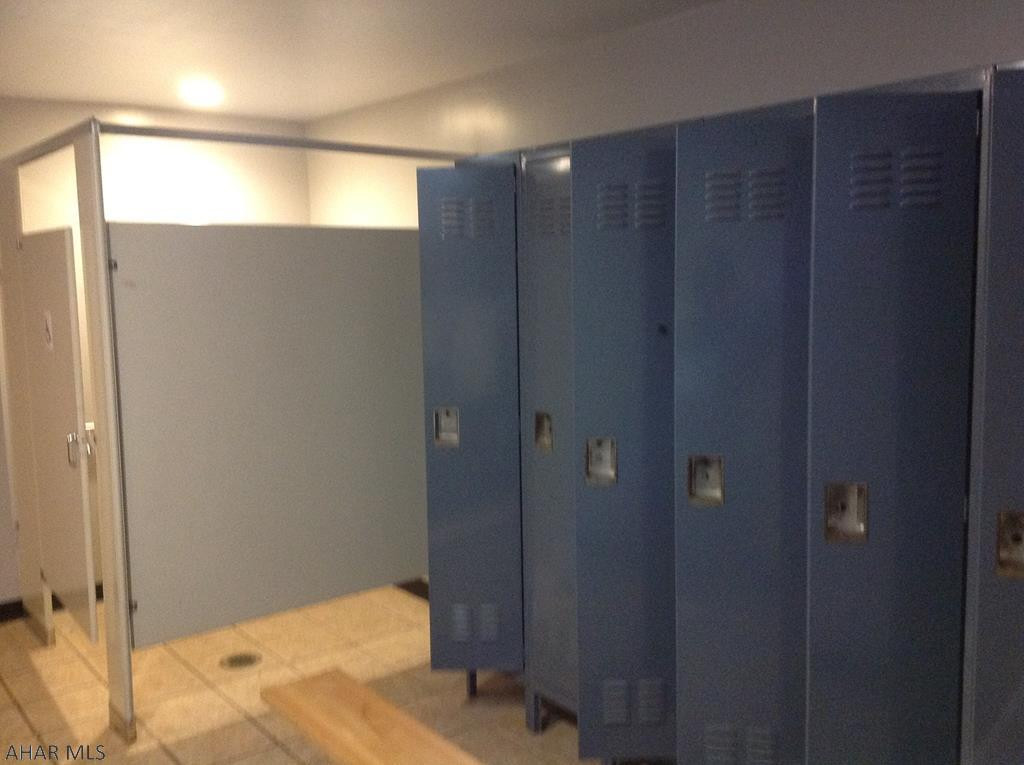 Unknown - Commercial Sale