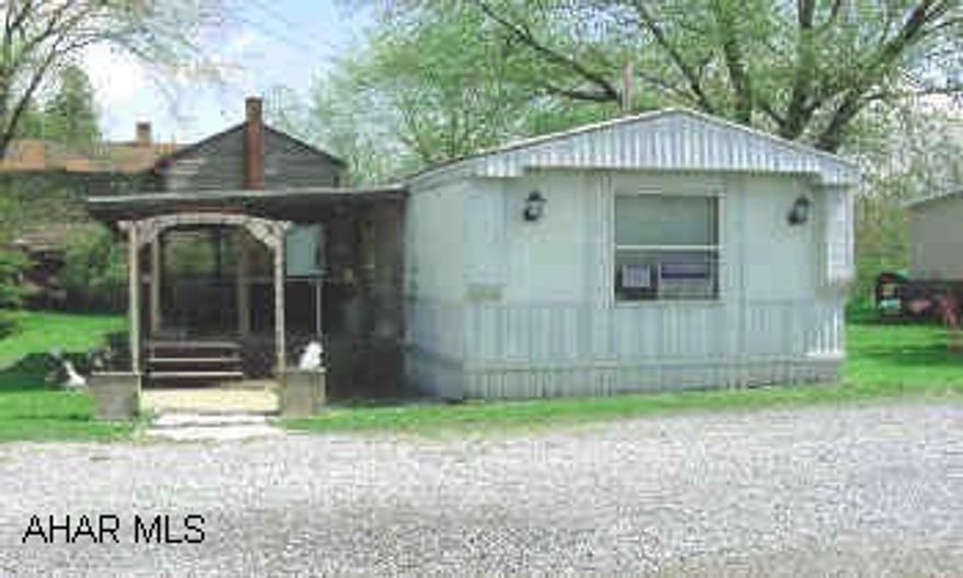 1995 CHAMPION 64'X14' MOBILE HOME WITH 2 BR'S & 1.75 BATHS, CENTRAL AIR, AND A NICE FLOORPLAN. VERY NICE - EASY LIVIN'! REDUCED!  1995 CHAMPION SINGLE MANUFACTURED HOME WITH 2 BR, 1.75 BATHS, VAULTED CEILINGS, CENTRAL AIR, OAK CABINETS, AND A NICE FLOORPLAN. SCREENED-IN DECK.  THIS MUST BE MOVED FROM IT'S PRESENT LOCATION - CAN REDUCE TAXES.  JUST NEEDS FRESHED-UP AND YOU COULD HAVE A GREAT PLACE. WORTH A LOOK.  COMPARE-THIS IS A GOOD BUY!  MIKE MANGIA 946-4343 X121.