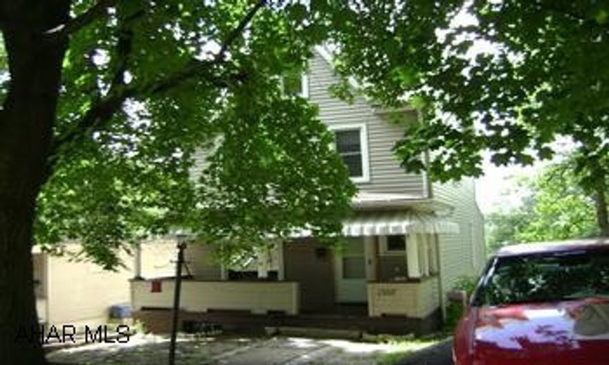 Rental for college students. 4 currently rent @ $380/ month each. Lease for 10 months. Nice house. Fully rented