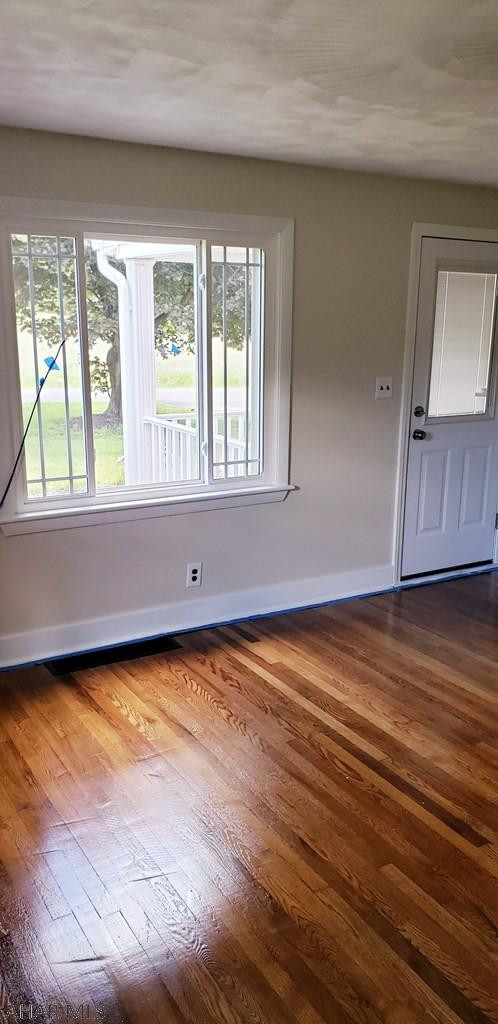 Foot of Ten - Residential