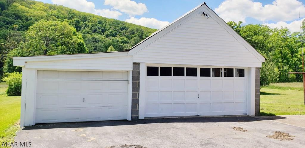 Foot of Ten - Residential