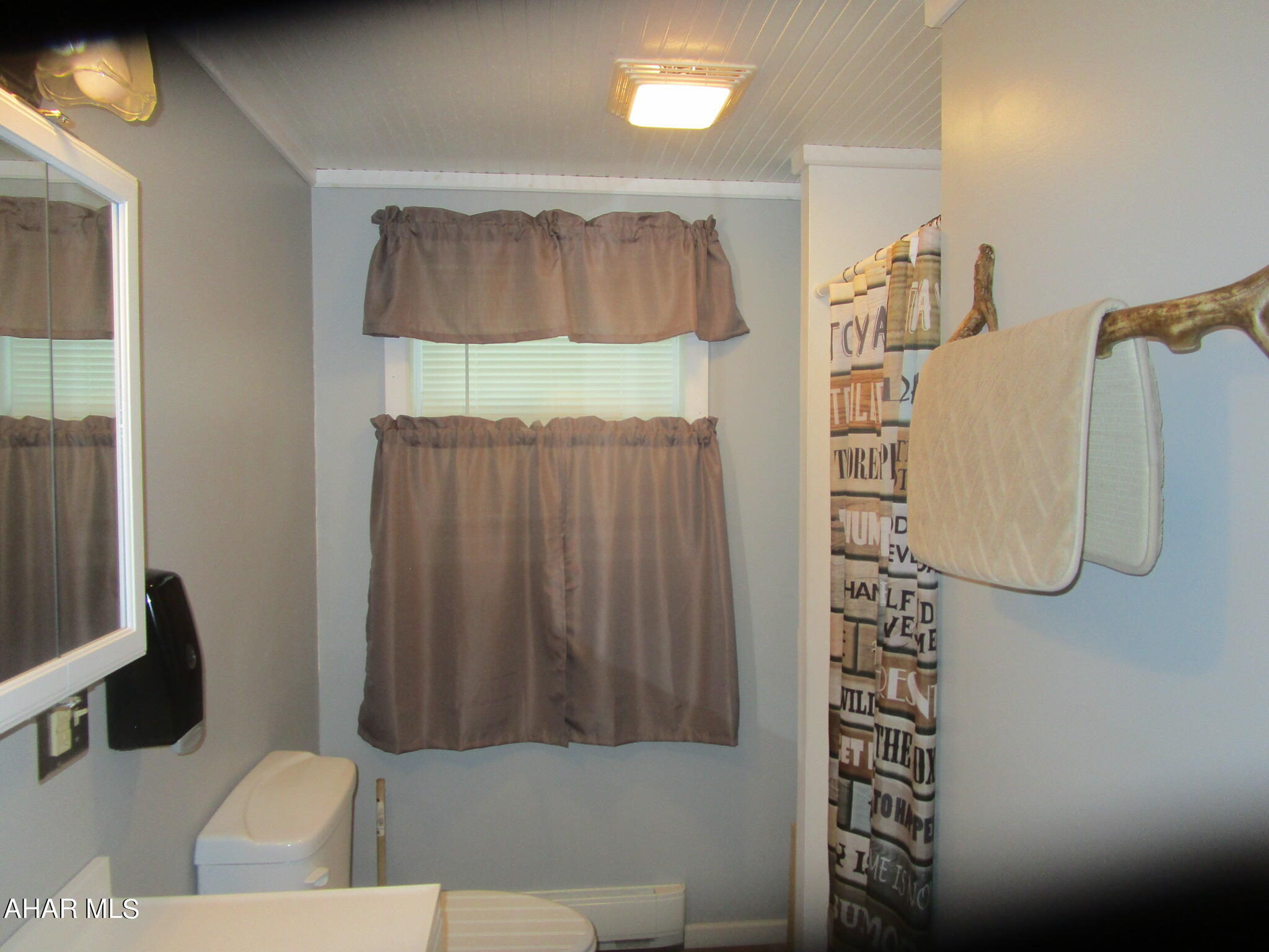 Glendale Yearound - Residential