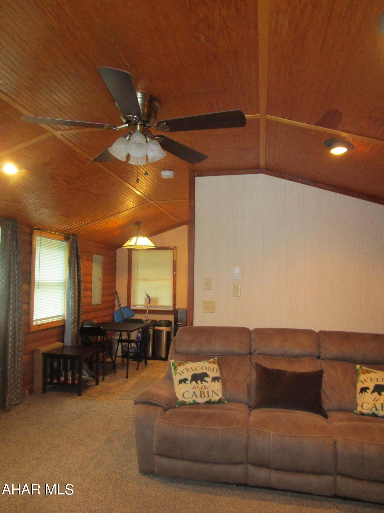 Glendale Yearound - Residential