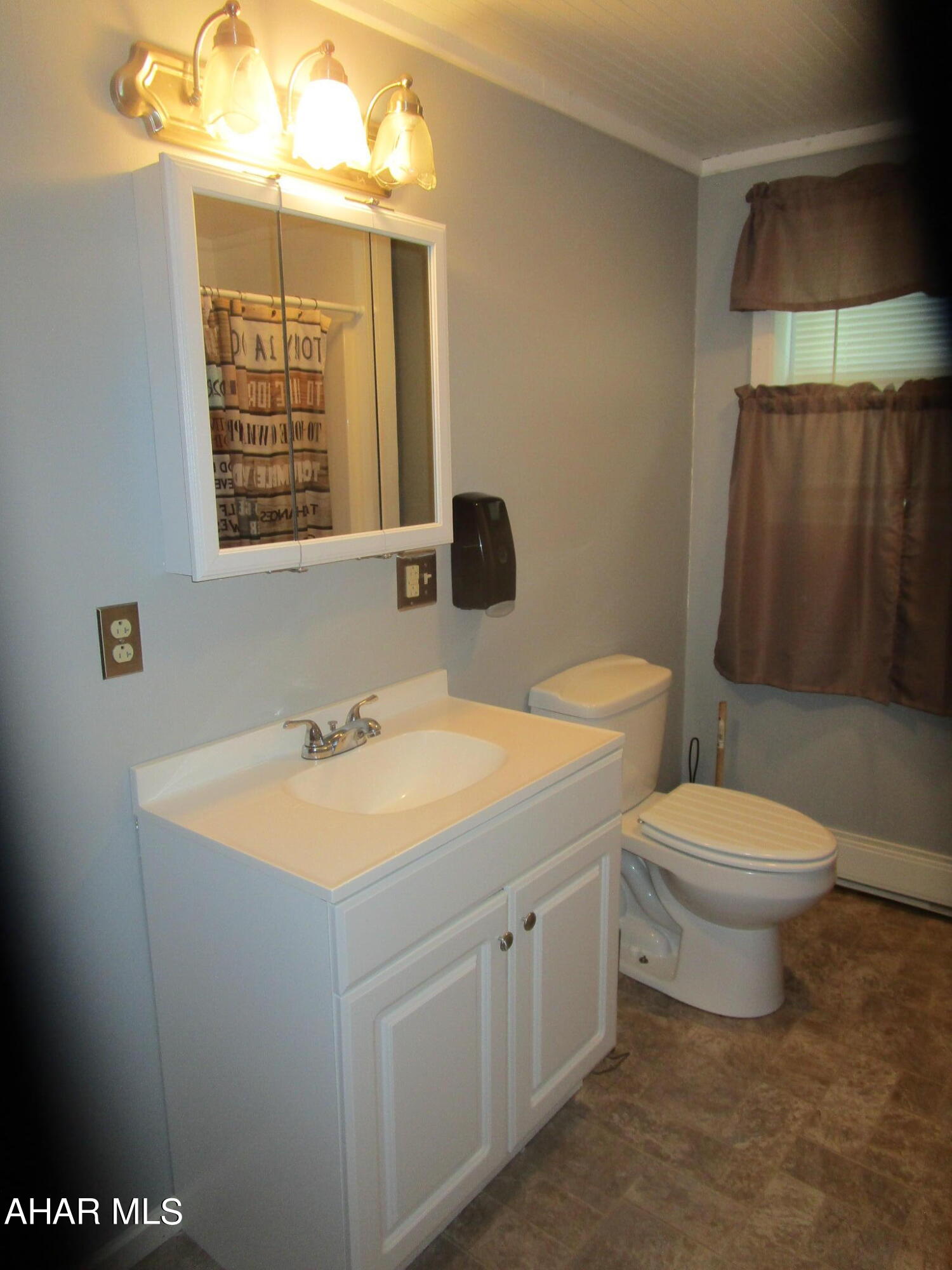 Glendale Yearound - Residential