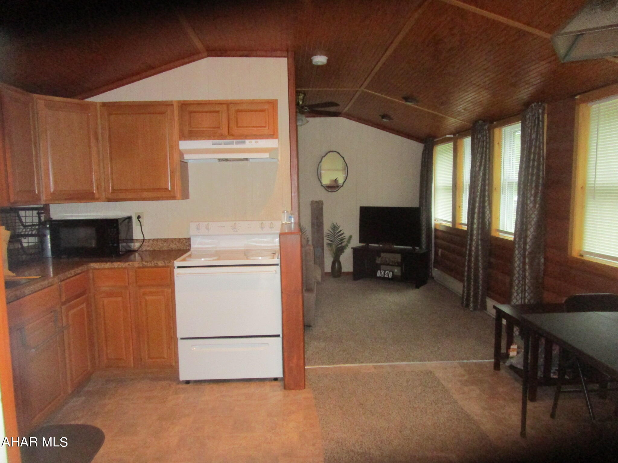 Glendale Yearound - Residential