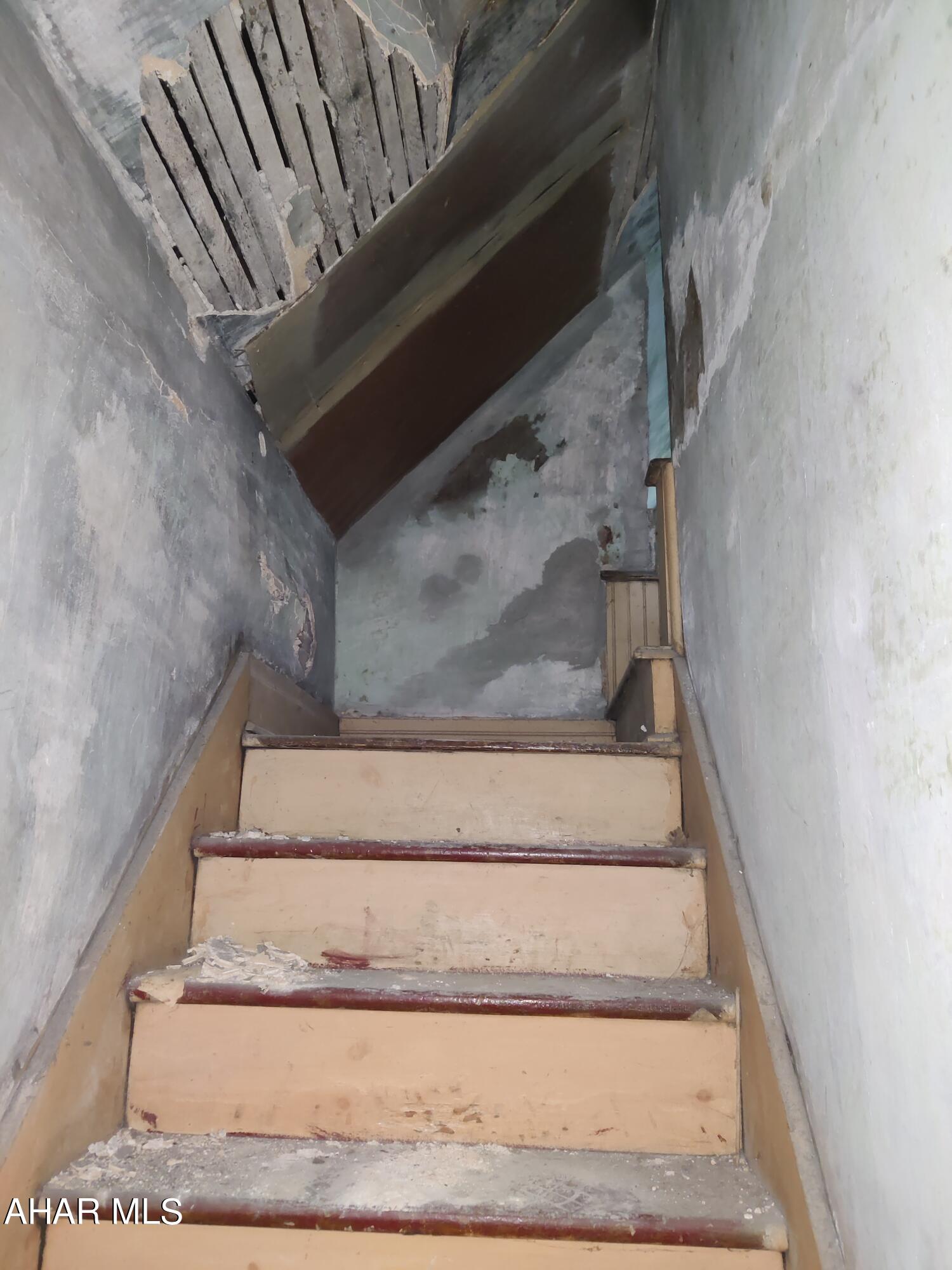 Juniata - Residential