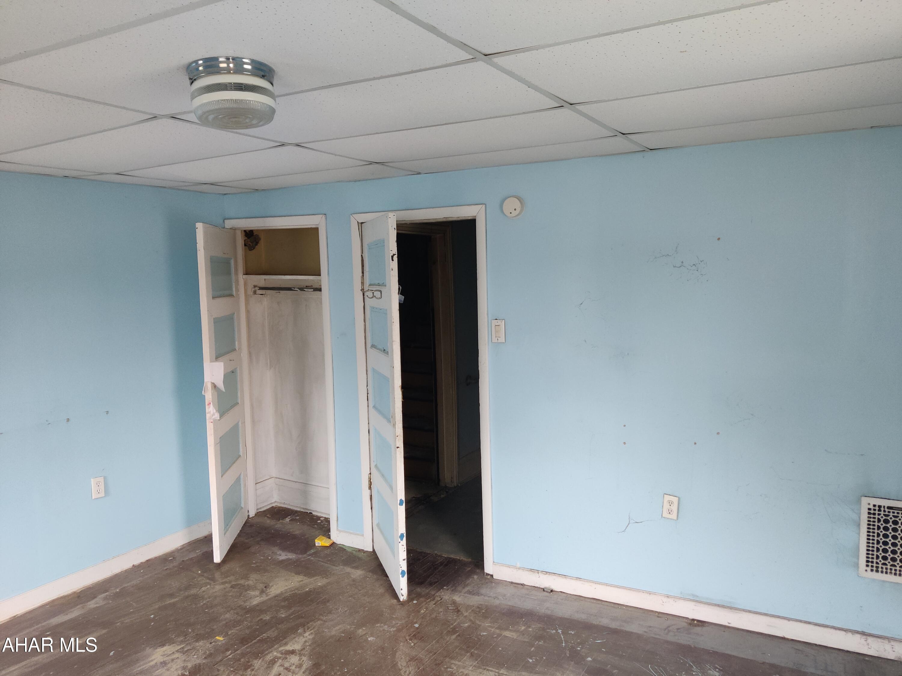 Juniata - Residential