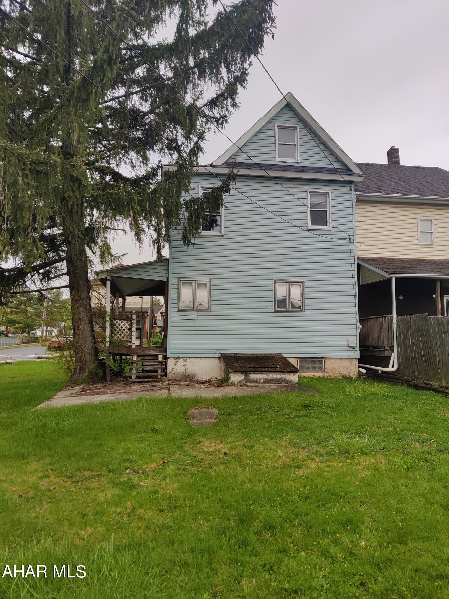 Juniata - Residential