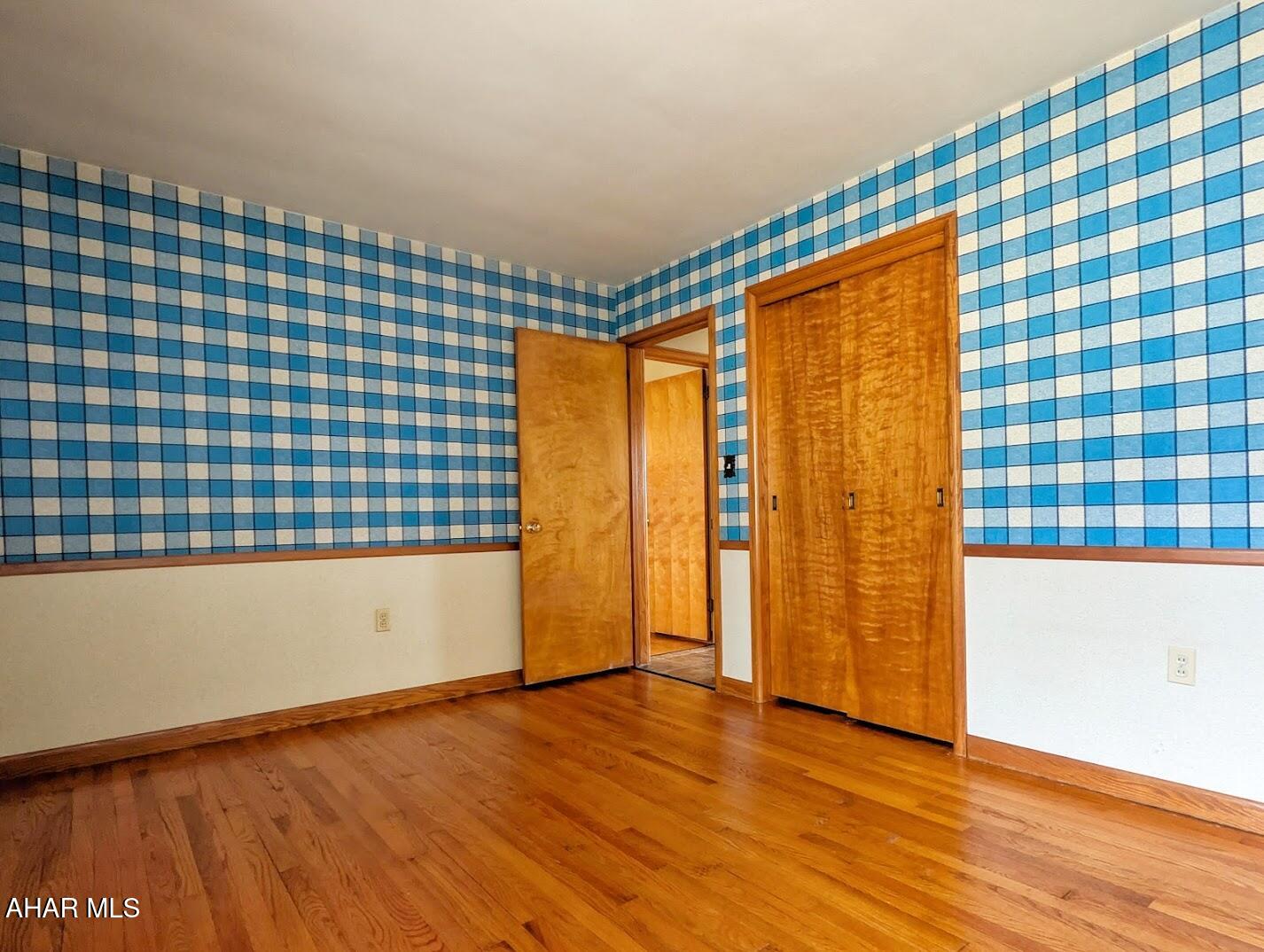 Meadowbrook - Residential