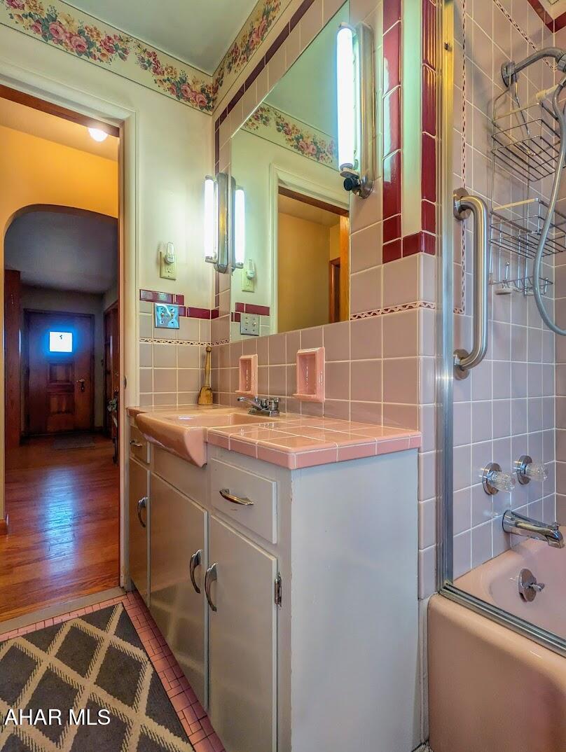 Meadowbrook - Residential