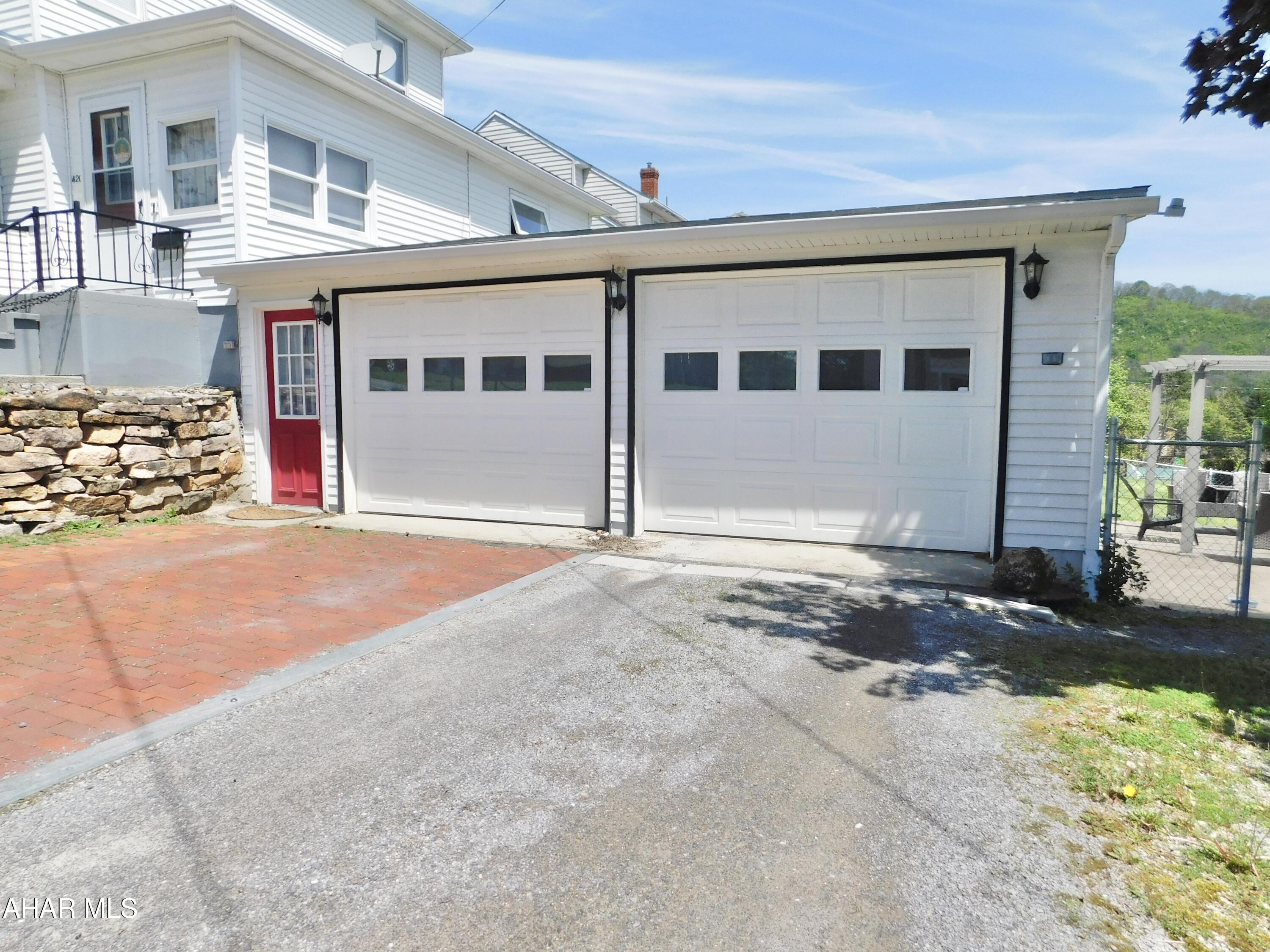 Hollidaysburg - Residential