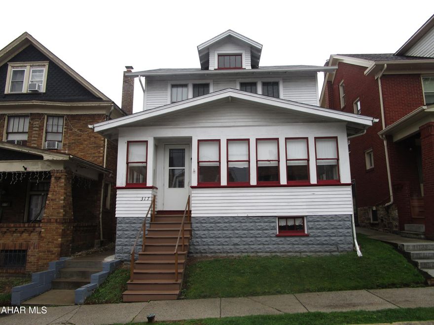 Location!  Great starter home - offers 3BR, 1.5 BA, NICE Hardwood floors, Ceiling fans, Off street parking, enclosed front porch.