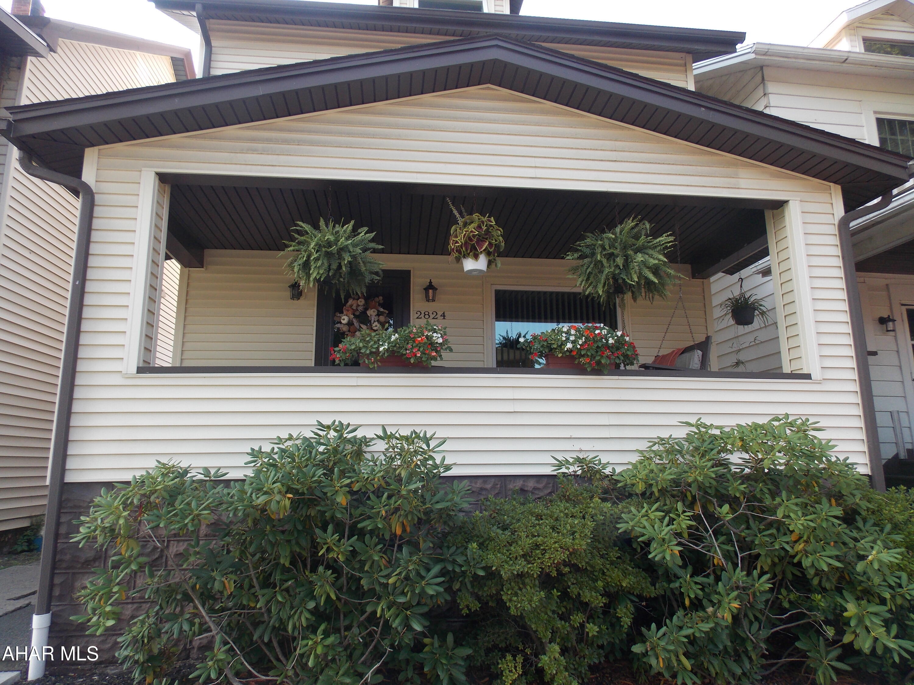 Baker Mansion - Residential